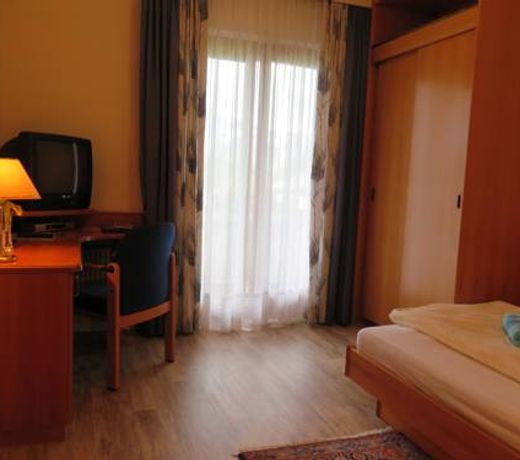 Hotel garni Landhaus Servus