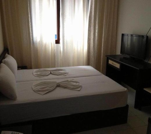 Hotel Sunrise Cameria
