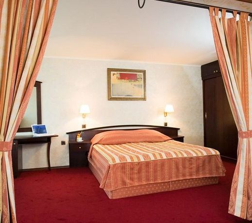 Capitol Hotel