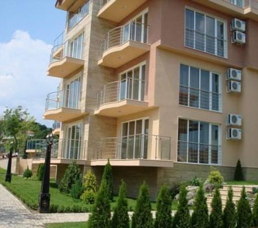 Twins Palace ApartHotel