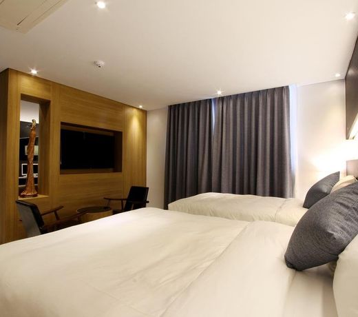 Royal Prime Hotel