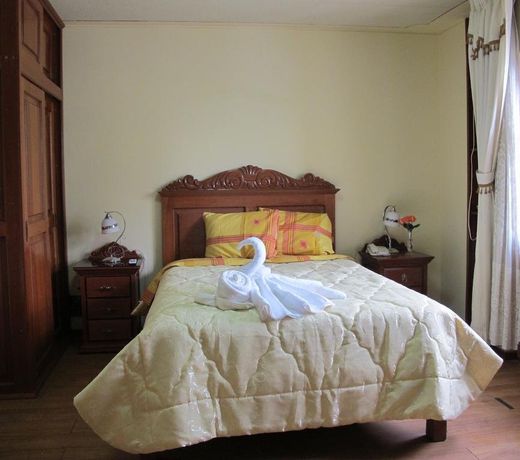 Hotel Dos Reynas