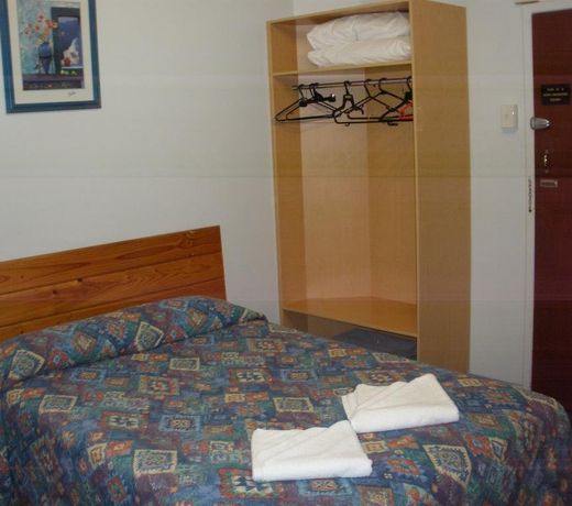 Acacia Inner City Inn