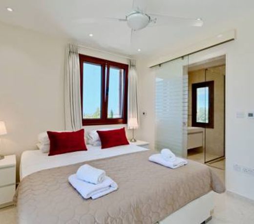 5 bedroom Villa Poseidon with private pool, Aphrodite Hills Resort