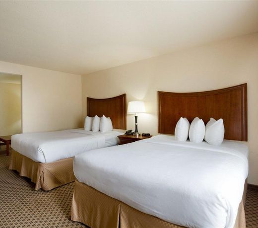 Quality Suites