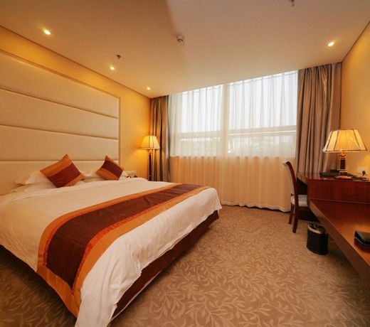 Golden Sun Commercial Hotel