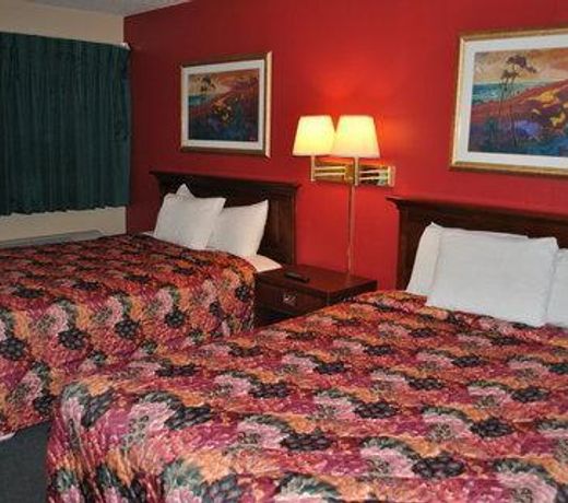 Super 8 by Wyndham Chisago City