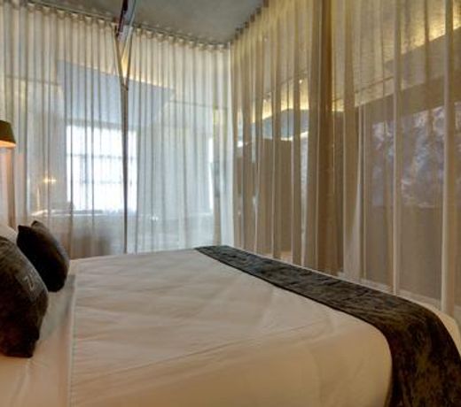 Zara Tower - Soho Suites