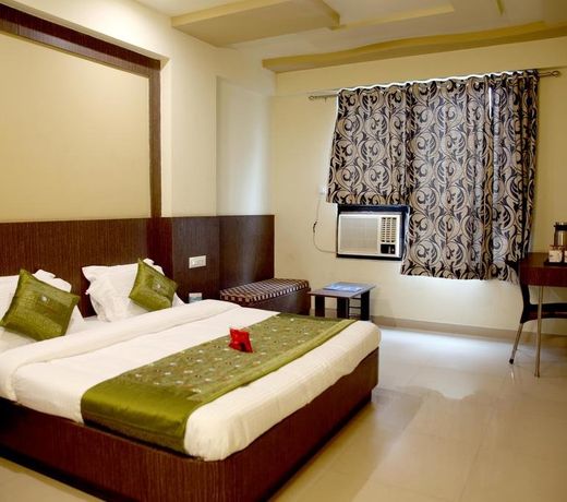 OYO 976 Hotel North Star