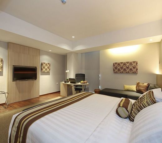 Ra Premiere Simatupang Jakarta