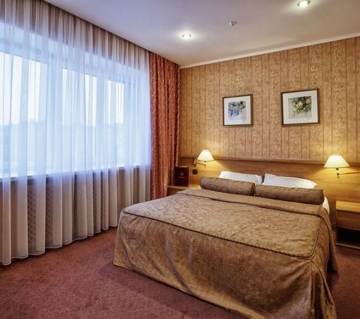 Slavyanka Hotel