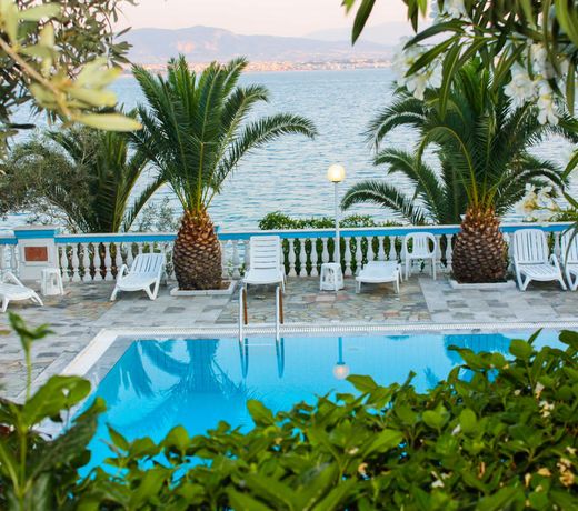 Pappas Hotel