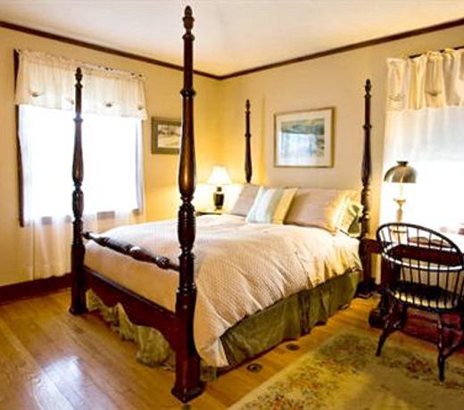 FARNAM GUEST HOUSE