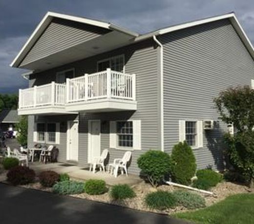 Americas Best Value Inn & Suites Lake George