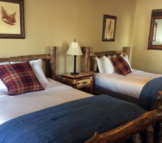Dancing Bear Lodge