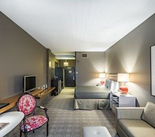 Proximity Hotel