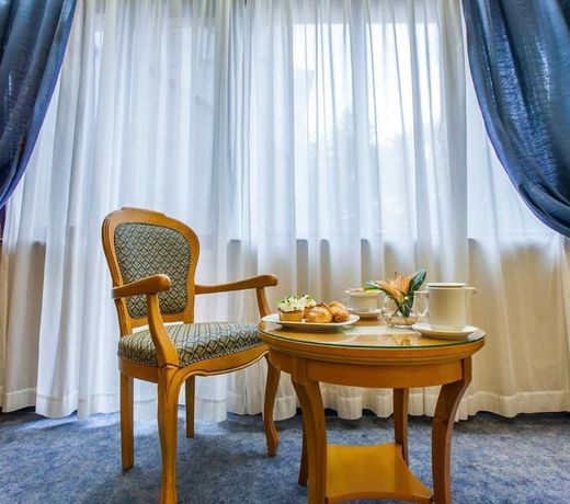 Hotel Downtown - TOP location in the heart of Sofia city