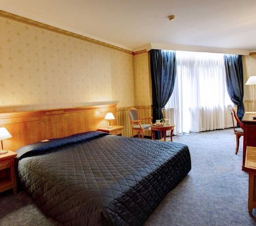 Hotel Downtown - TOP location in the heart of Sofia city