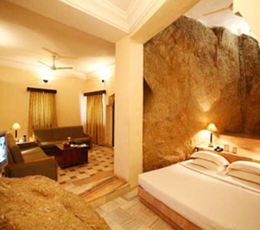 Hotel Hilltone