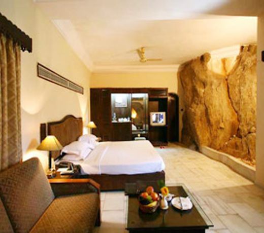 Hotel Hilltone