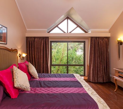 Hotel Hilltone