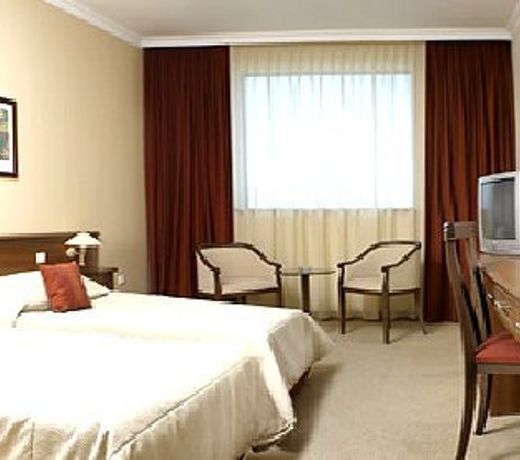 Expo Sofia Hotel - Free Arrival shuttle bus - Free Parking - Free Compliments - Free Wi-Fi