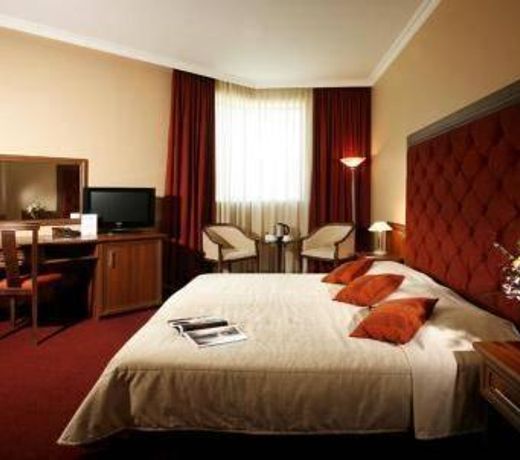 Expo Sofia Hotel - Free Arrival shuttle bus - Free Parking - Free Compliments - Free Wi-Fi