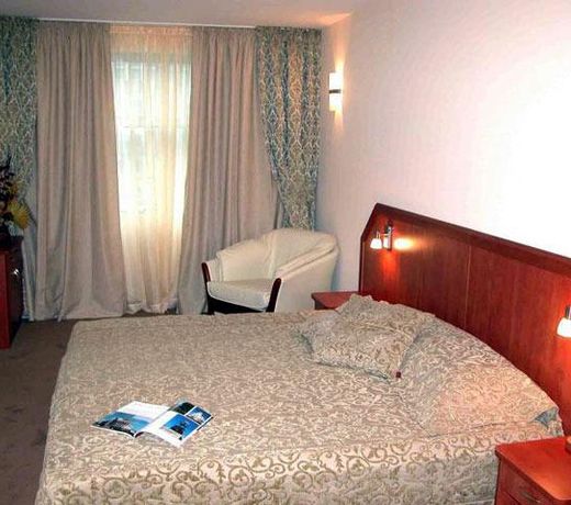 Legends Hotel