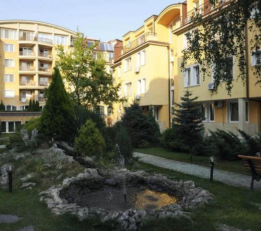 IZTOK APARTHOTEL
