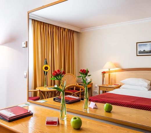 Ramada by Wyndham Sofia City Center