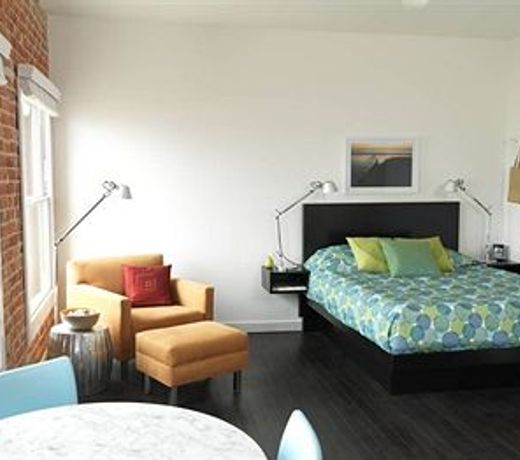 Venice Breeze Suites