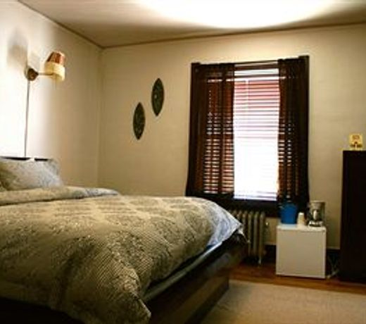 Higgins Hotel