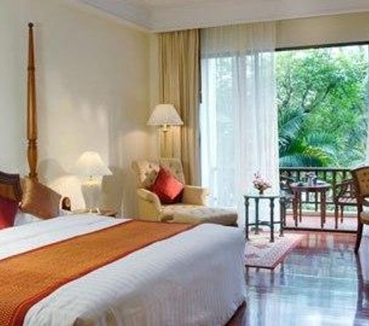 Astoria Grand Hotel