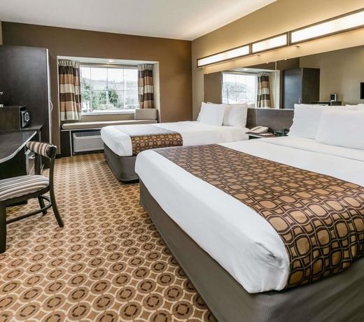 Microtel Inn & Suites by Wyndham Steubenville