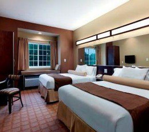 Microtel Inn & Suites by Wyndham Steubenville