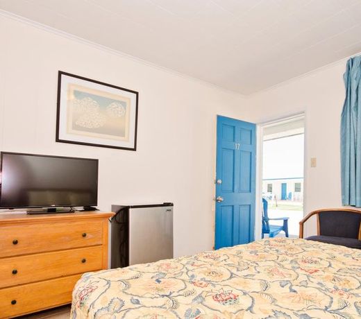 Dolphin Oceanfront Motel - Nags Head