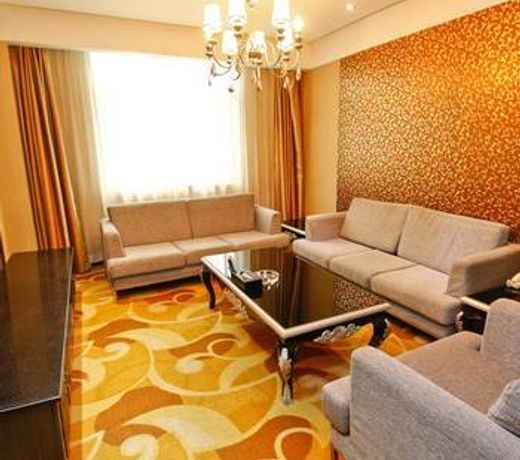 Hongluo Harbor Holiday Hotel