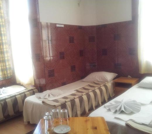 Shans 2 Hotel