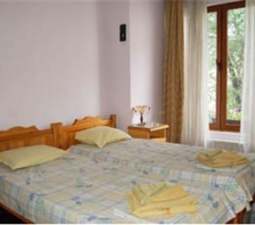 Stivan Iskar Hotel