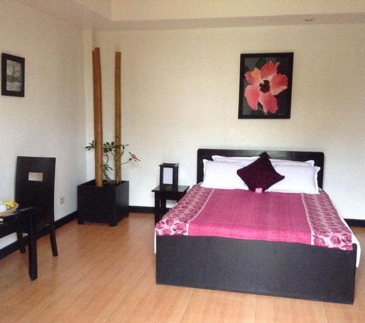 La Pernela Beachfront Resort