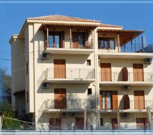 Dimitris & Haris Studios