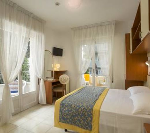 Hotel Cannes - in pieno centro