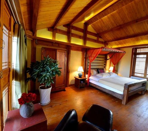 Lijiang Sunshine Garden Villa