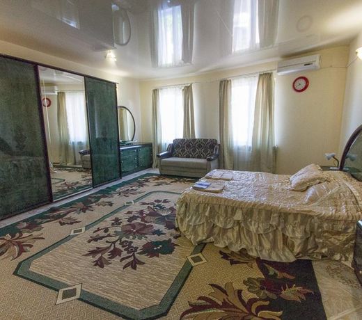 U Morya Hotel