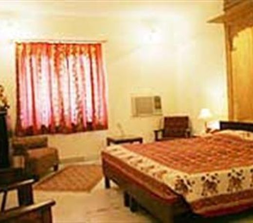 WelcomHeritage Mandir Palace