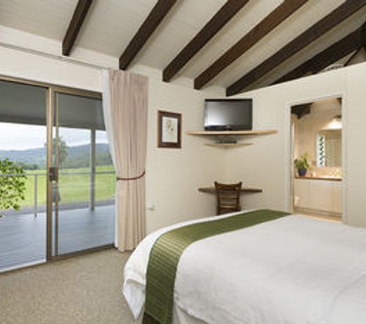 Hillcrest Mountain View Retreat
