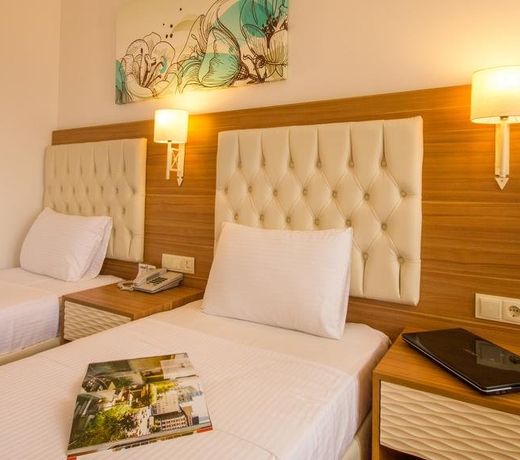 Suncity Hotel - Beach Club