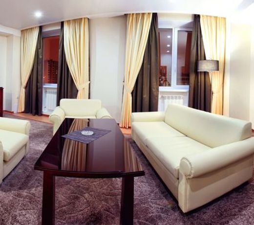 Benefit Plaza Hotel