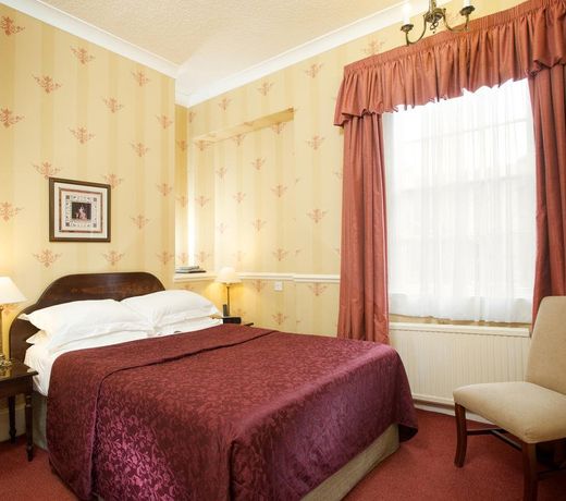 Royal Hotel