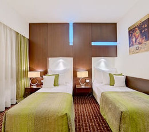 Hotel Cubix